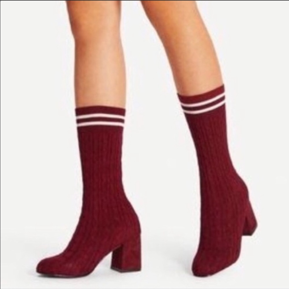 Catherine Malandrino Pulley Sock Booties size 7